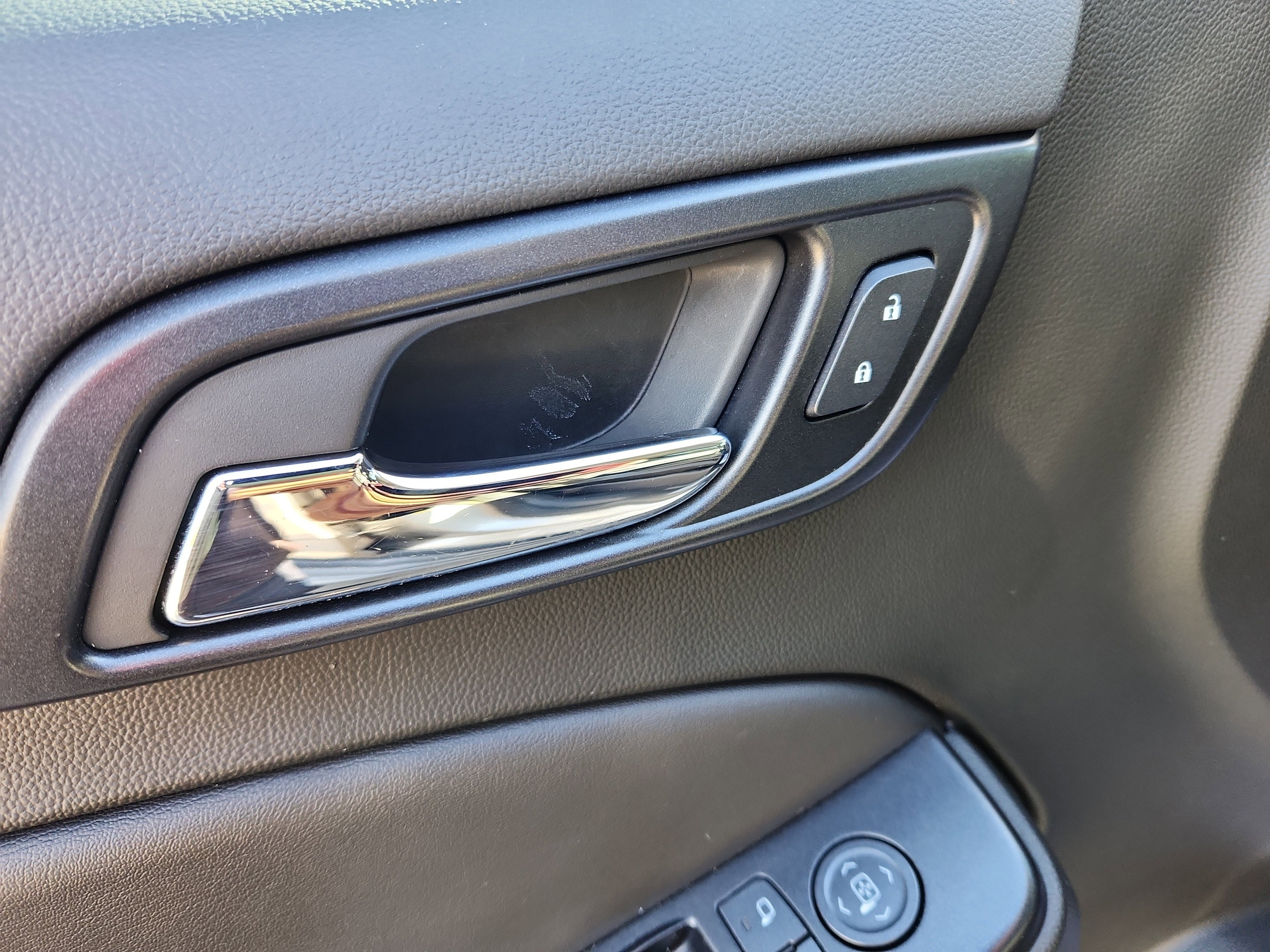 Used 2020 Chevrolet Tahoe LT image 12