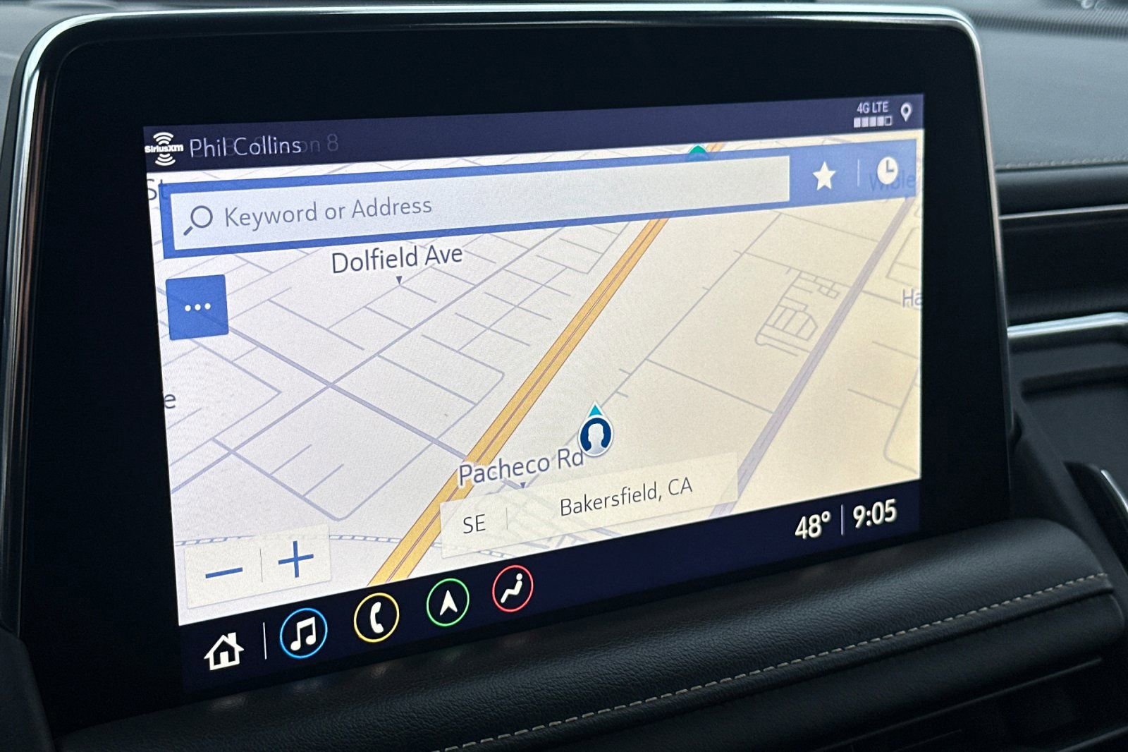 Used 2021 GMC Yukon SLT w/ Rear Media and Nav Package image 22