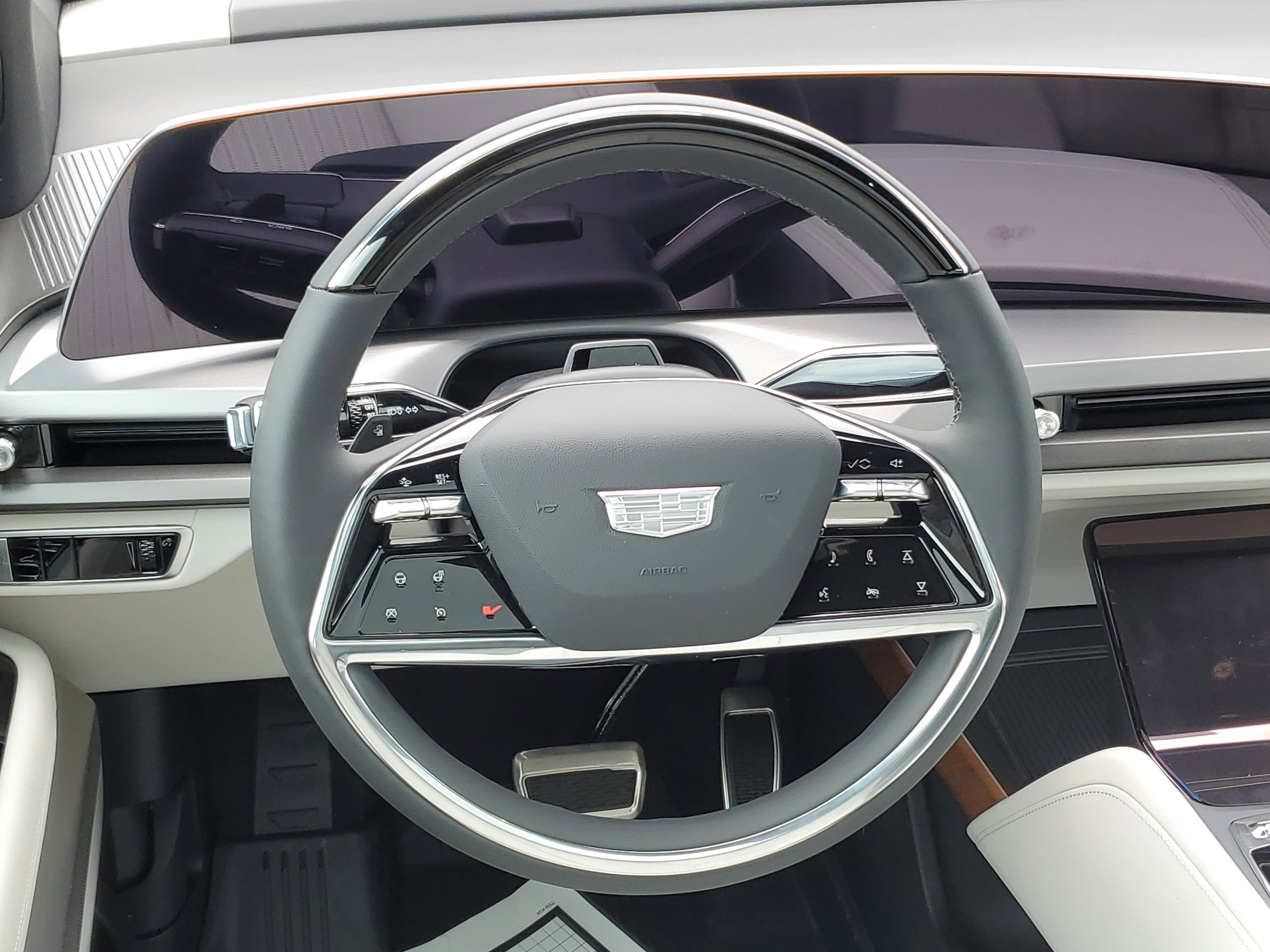 New 2026 Cadillac Vistiq Sport w/ LPO, Floor Liner Package image 8