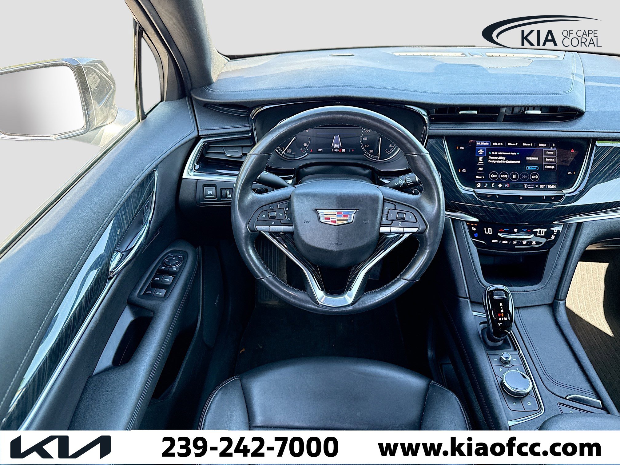 Used 2021 Cadillac XT6 Premium Luxury image 18