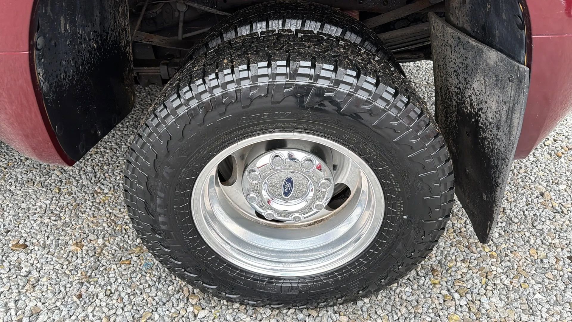 Used 2005 Ford F350 Lariat image 2