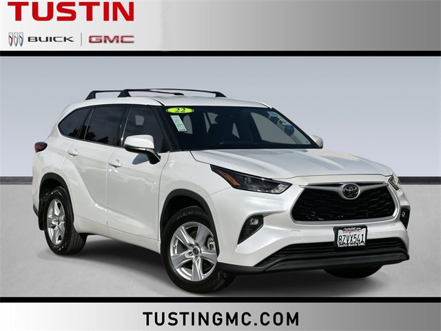 Used 2022 Toyota Highlander LE
