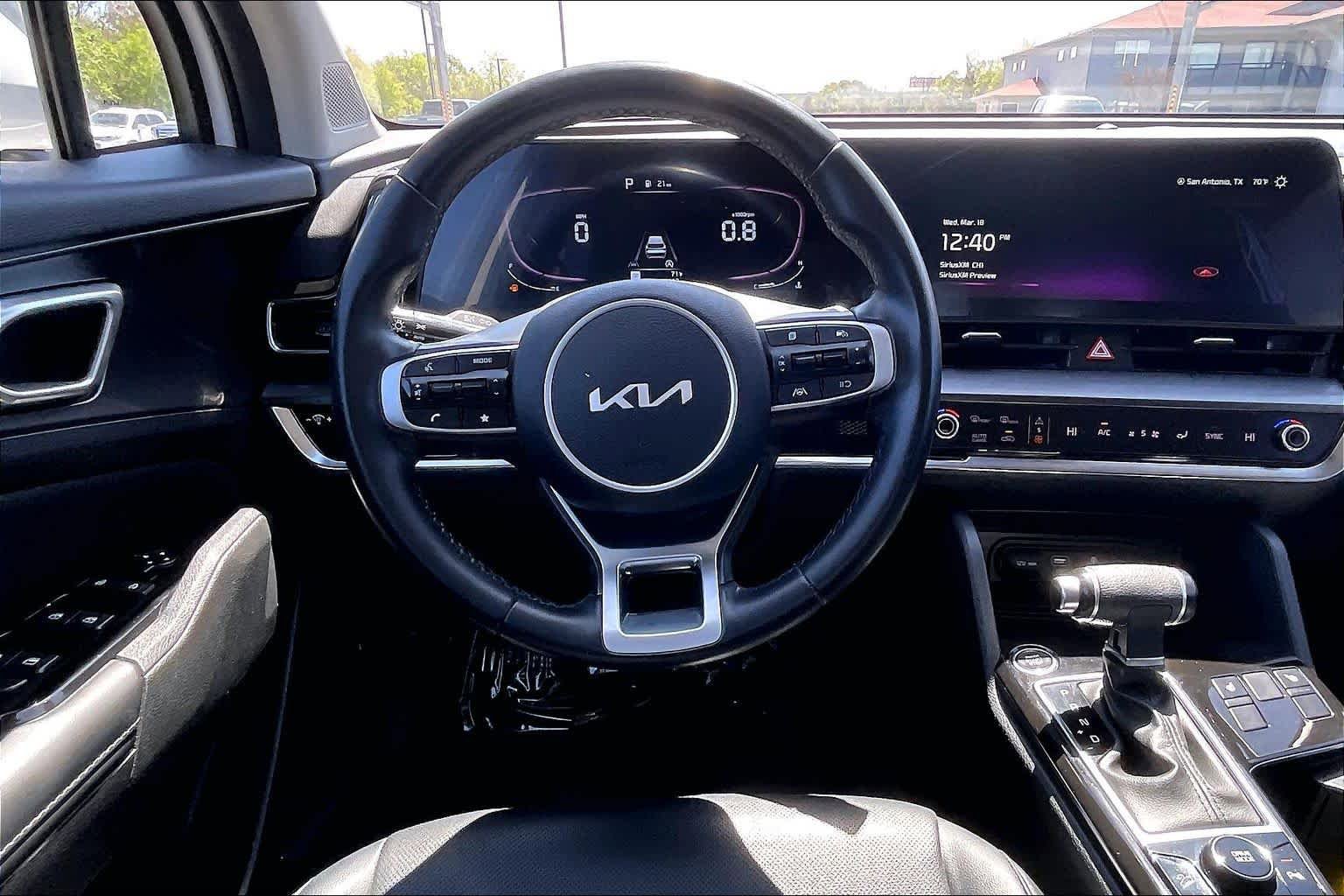 Used 2023 Kia Sportage EX image 6