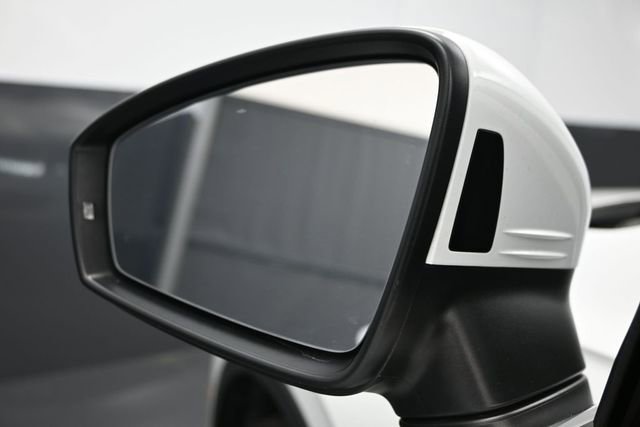 Used 2021 Volkswagen Tiguan SEL AWD/4WD image 9