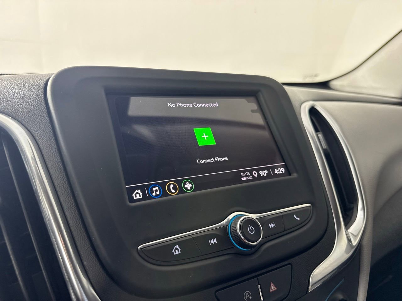 Used 2022 Chevrolet Equinox LS image 18