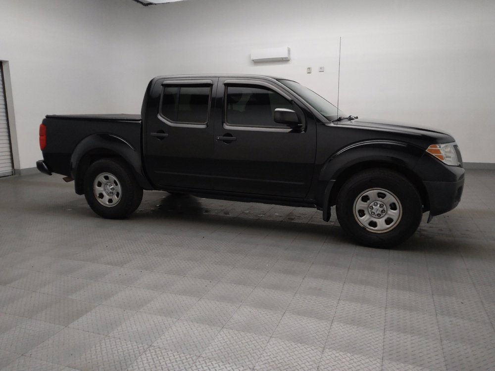 Used 2018 Nissan Frontier SV image 11
