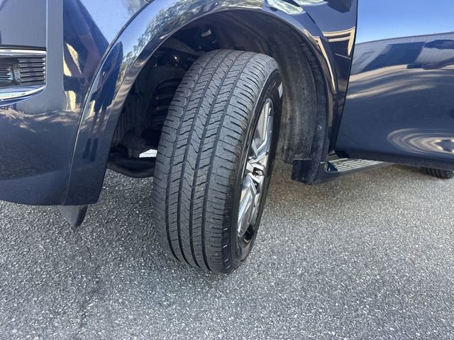 Used 2024 Nissan Armada SL w/ Captain's Chairs Package image 35