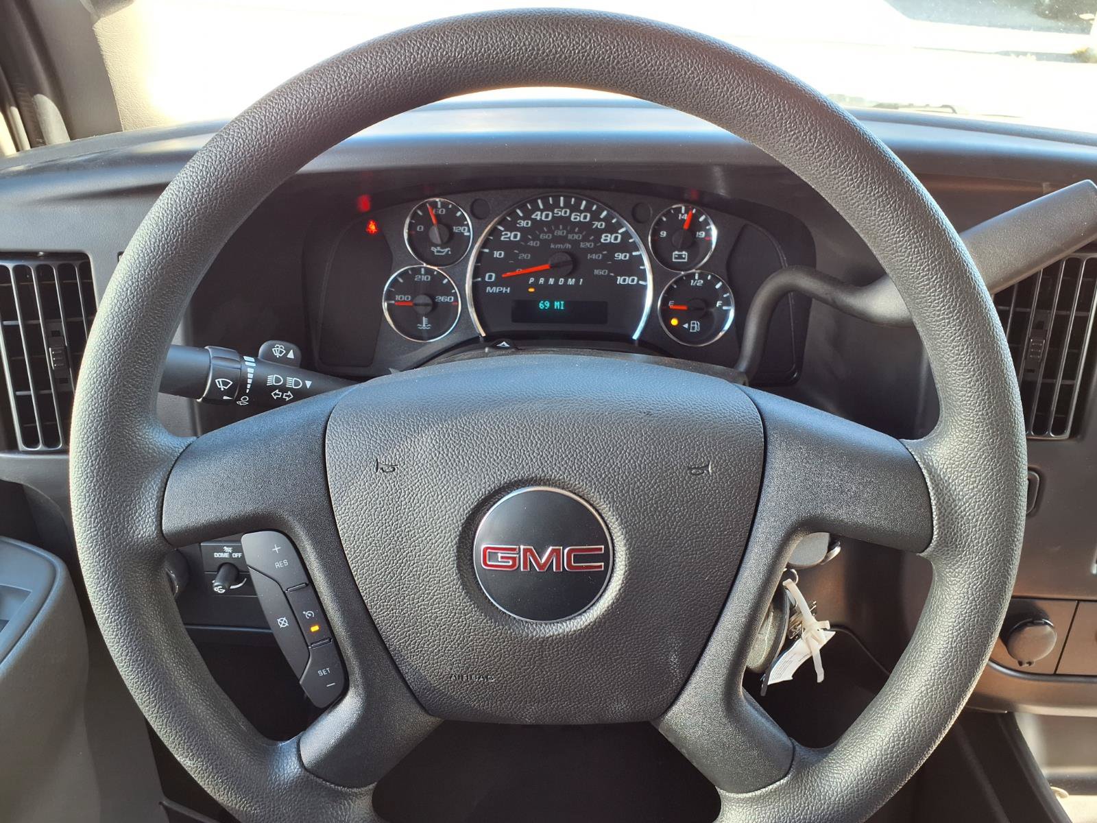 New 2026 GMC Savana 3500 w/ Power Convenience Package RWD image 14