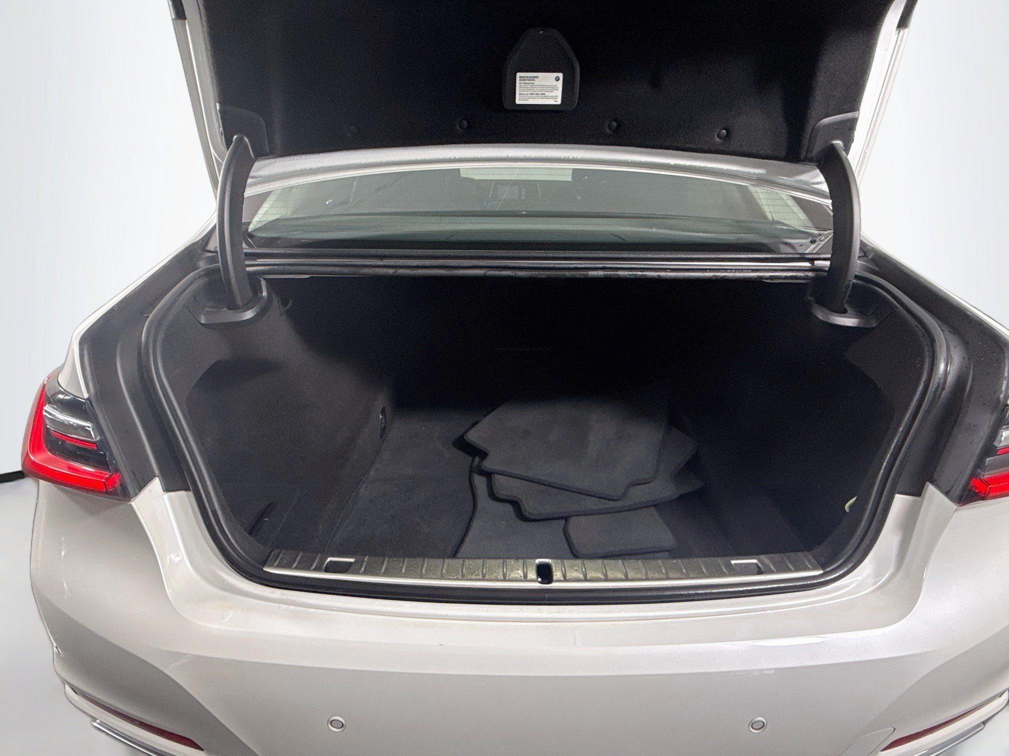 Used 2020 BMW 740i RWD image 35