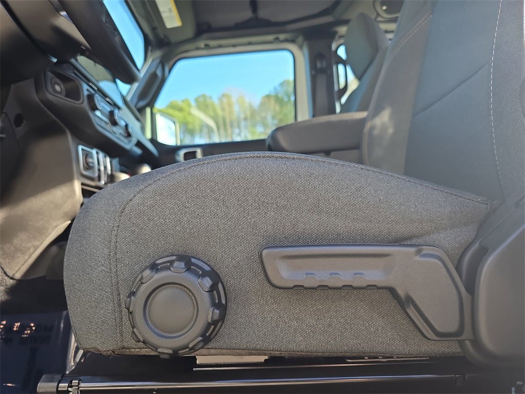 New 2026 Jeep Gladiator Sport image 29