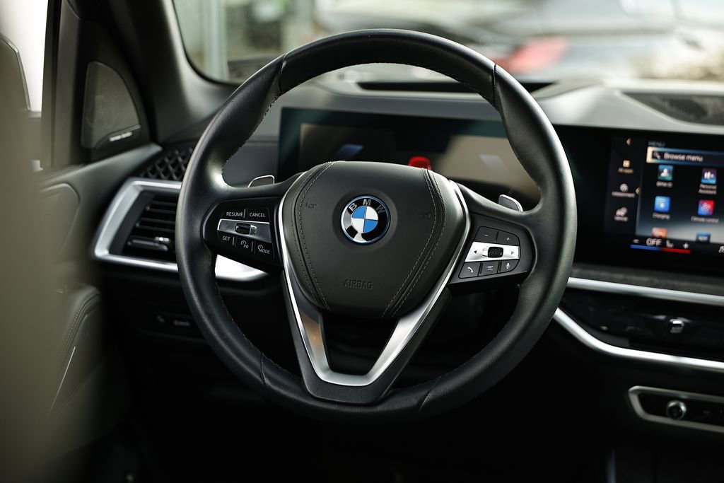 Used 2024 BMW X5 xDrive50e w/ Premium Package AWD/4WD image 28
