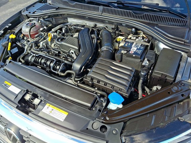 Certified 2023 Volkswagen Jetta SE w/ Panoramic Sunroof Package FWD image 34