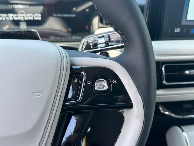 New 2026 Lincoln Aviator Reserve w/ Luxury Package AWD/4WD image 25