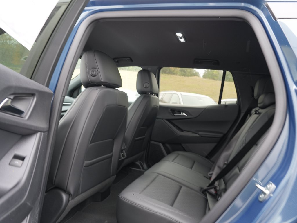 New 2027 Chevrolet Equinox LT w/ Convenience Package II AWD/4WD image 11