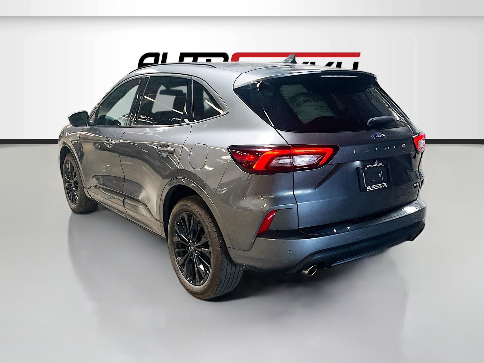 Used 2024 Ford Escape ST-Line Elite AWD/4WD image 5