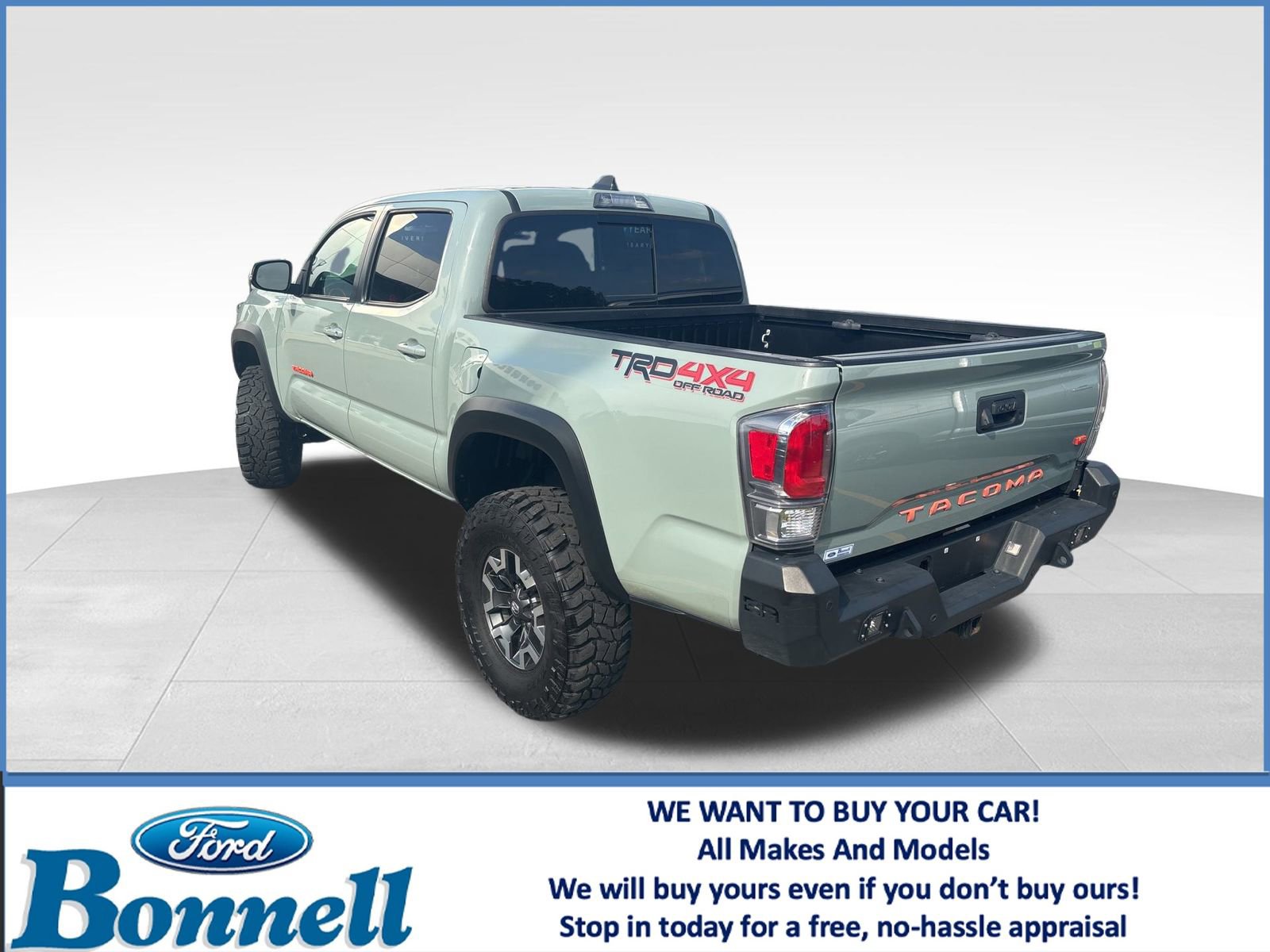 Used 2022 Toyota Tacoma TRD Off-Road image 3