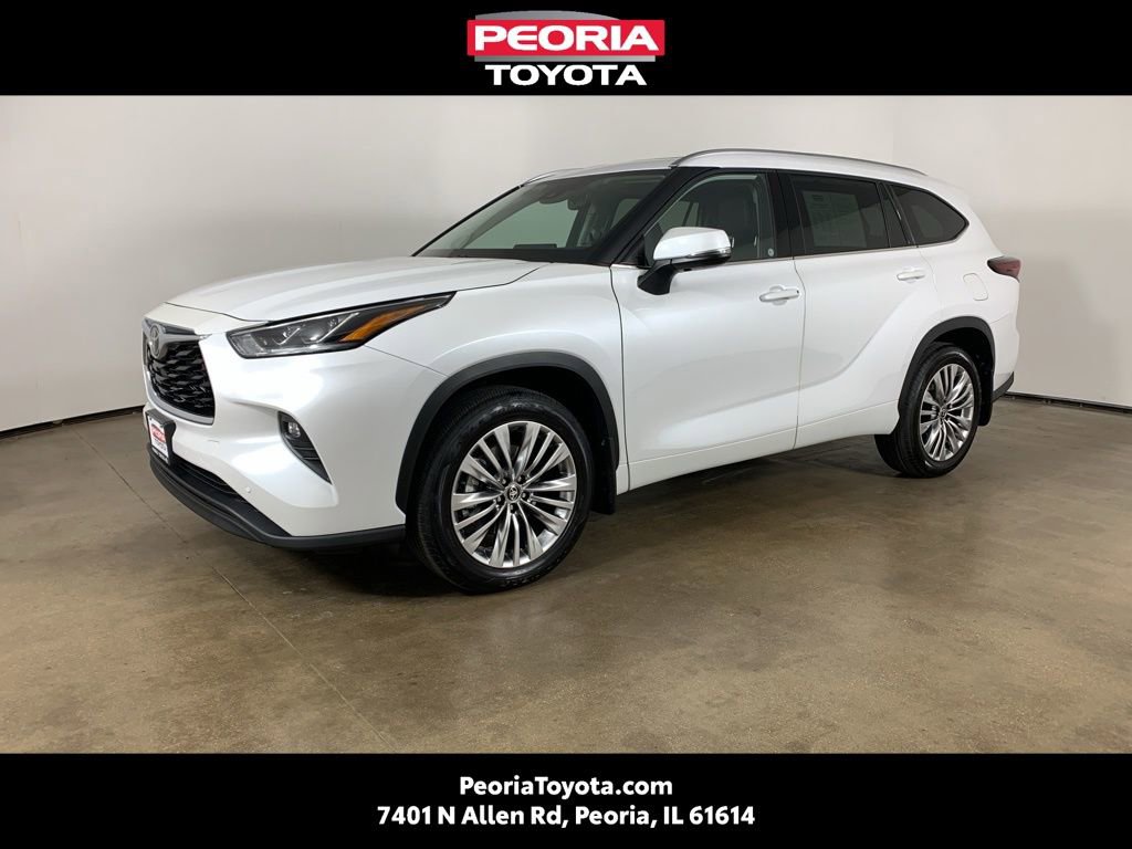Used 2026 Toyota Highlander Limited image 1