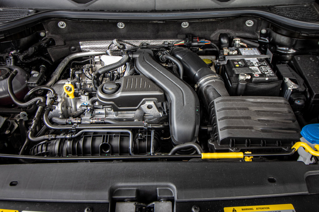 New 2026 Volkswagen Taos SEL AWD/4WD image 9