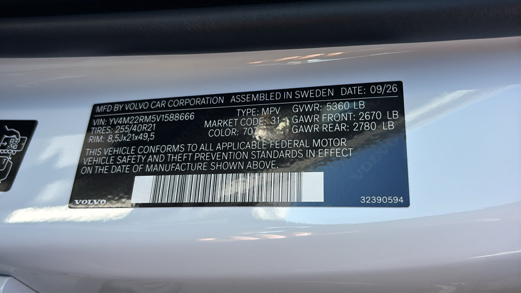 New 2027 Volvo XC60 B5 Ultra AWD/4WD image 32