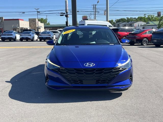 Certified 2022 Hyundai Elantra SEL w/ Convenience Package FWD image 2