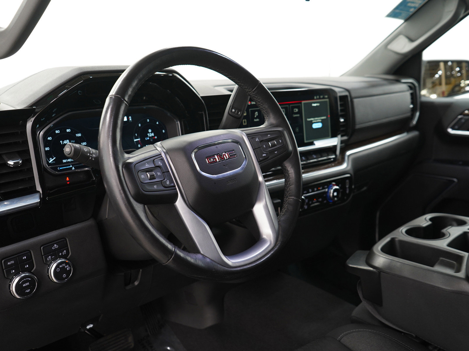 Used 2022 GMC Sierra 1500 SLE AWD/4WD image 25