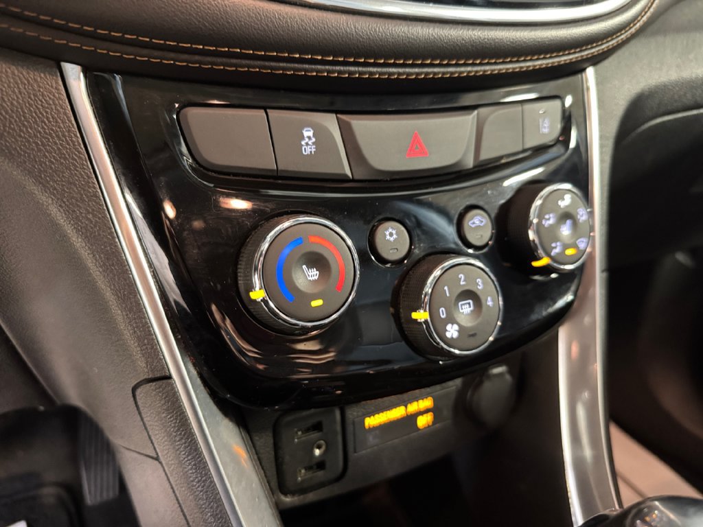 Used 2019 Chevrolet Trax Premier AWD/4WD image 30