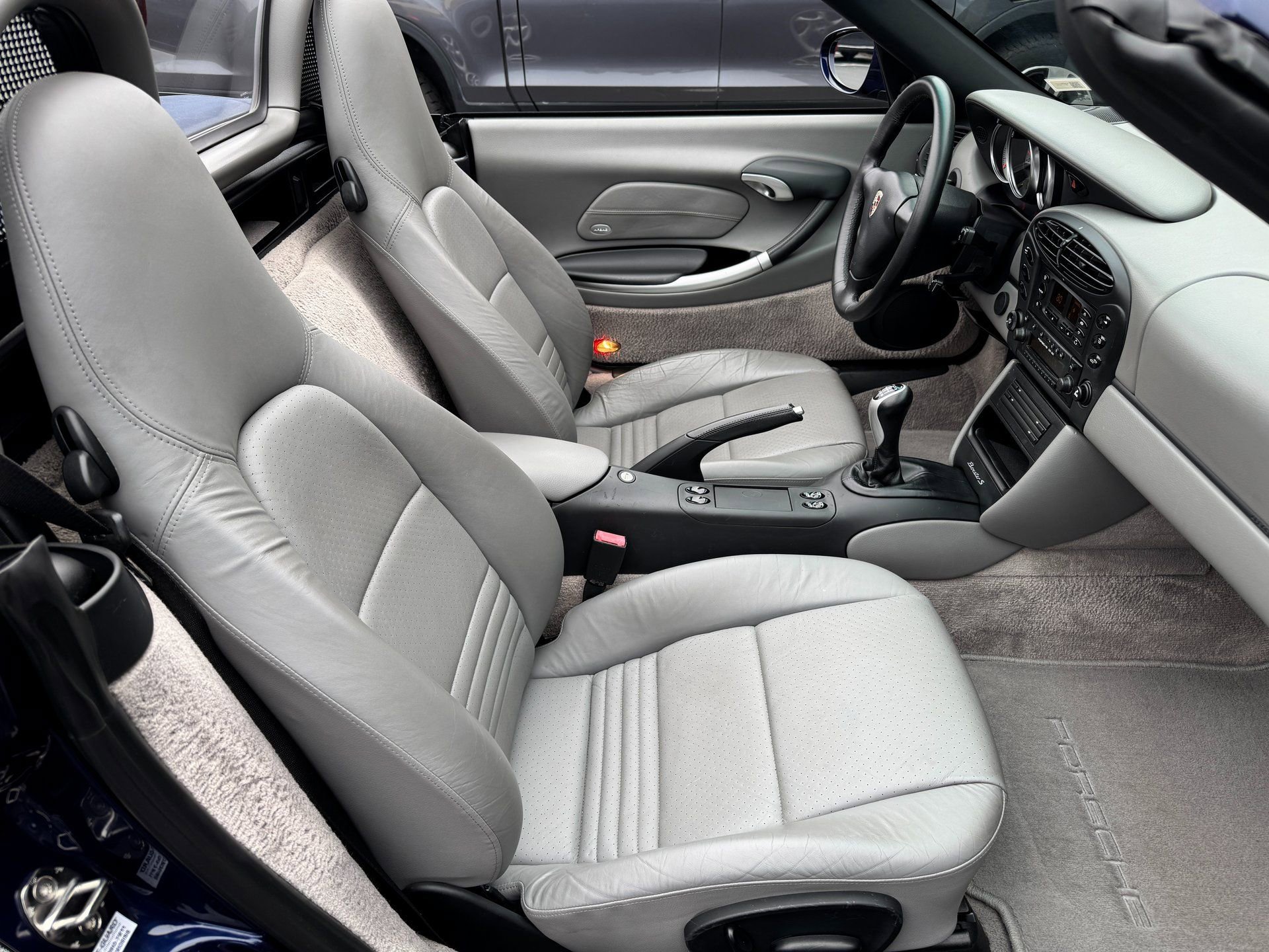 Used 2001 Porsche Boxster S image 21