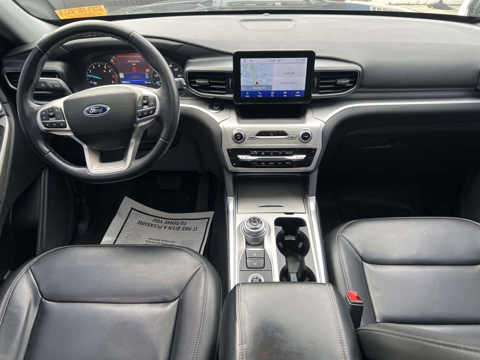 Used 2022 Ford Explorer XLT w/ Equipment Group 202A image 13