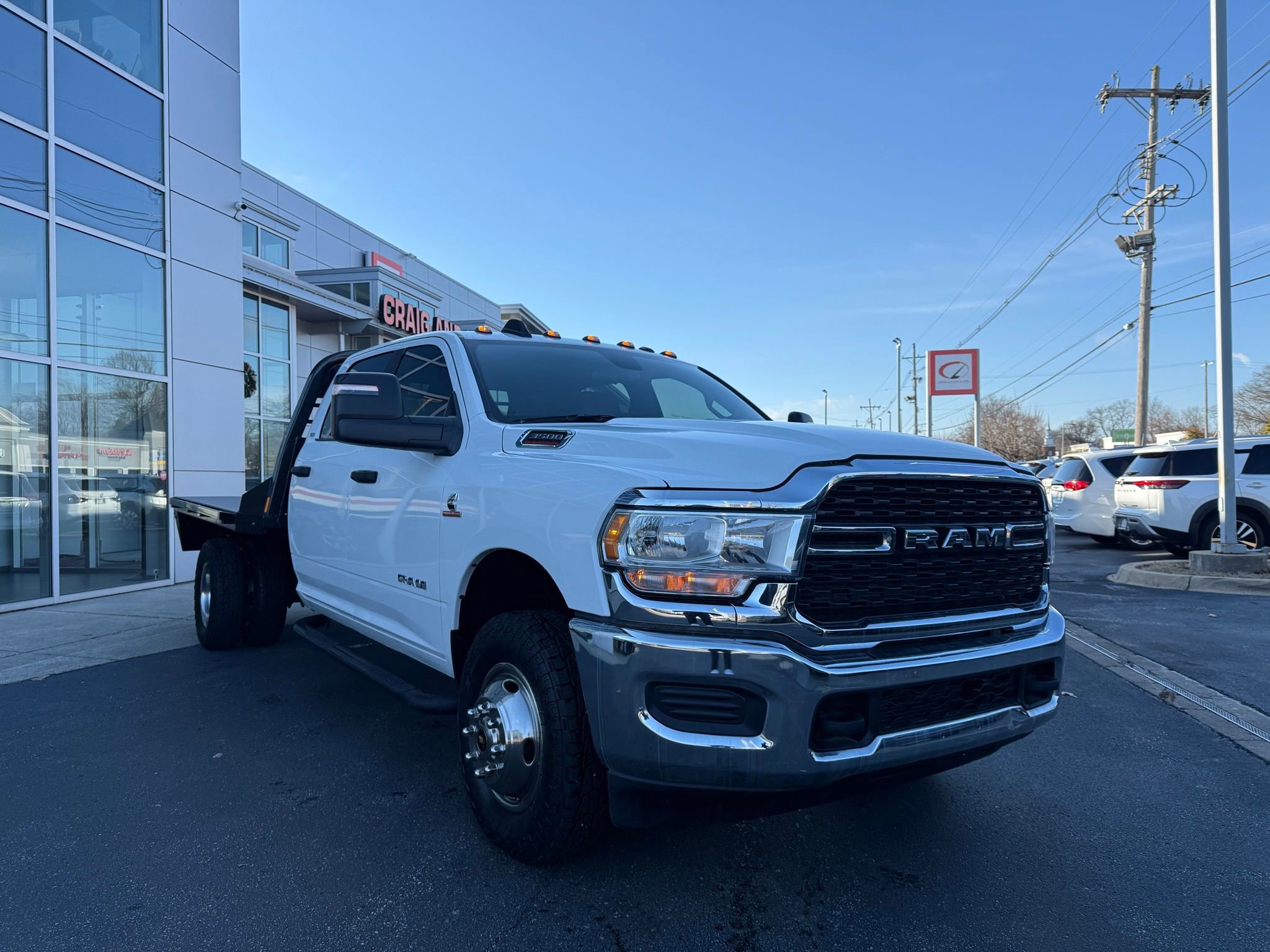 Used 2024 RAM 3500 SLT w/ Quick Order Package 2YG SLT AWD/4WD image 13