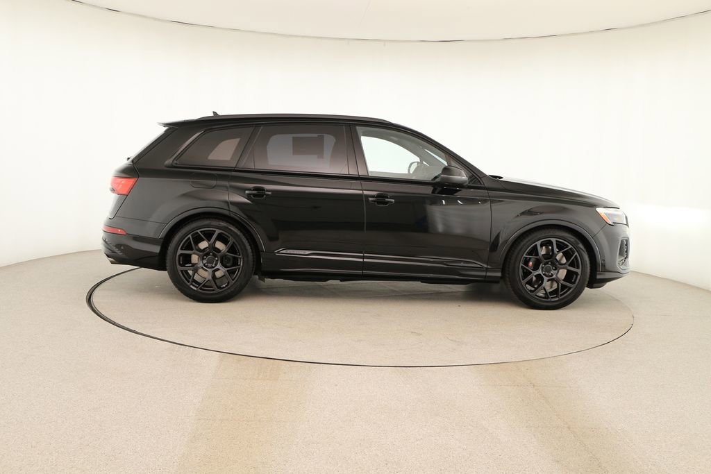 New 2026 Audi SQ7 Premium Plus AWD/4WD image 8