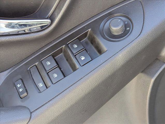 Used 2019 Chevrolet Trax LT w/ LT Convenience Package image 12