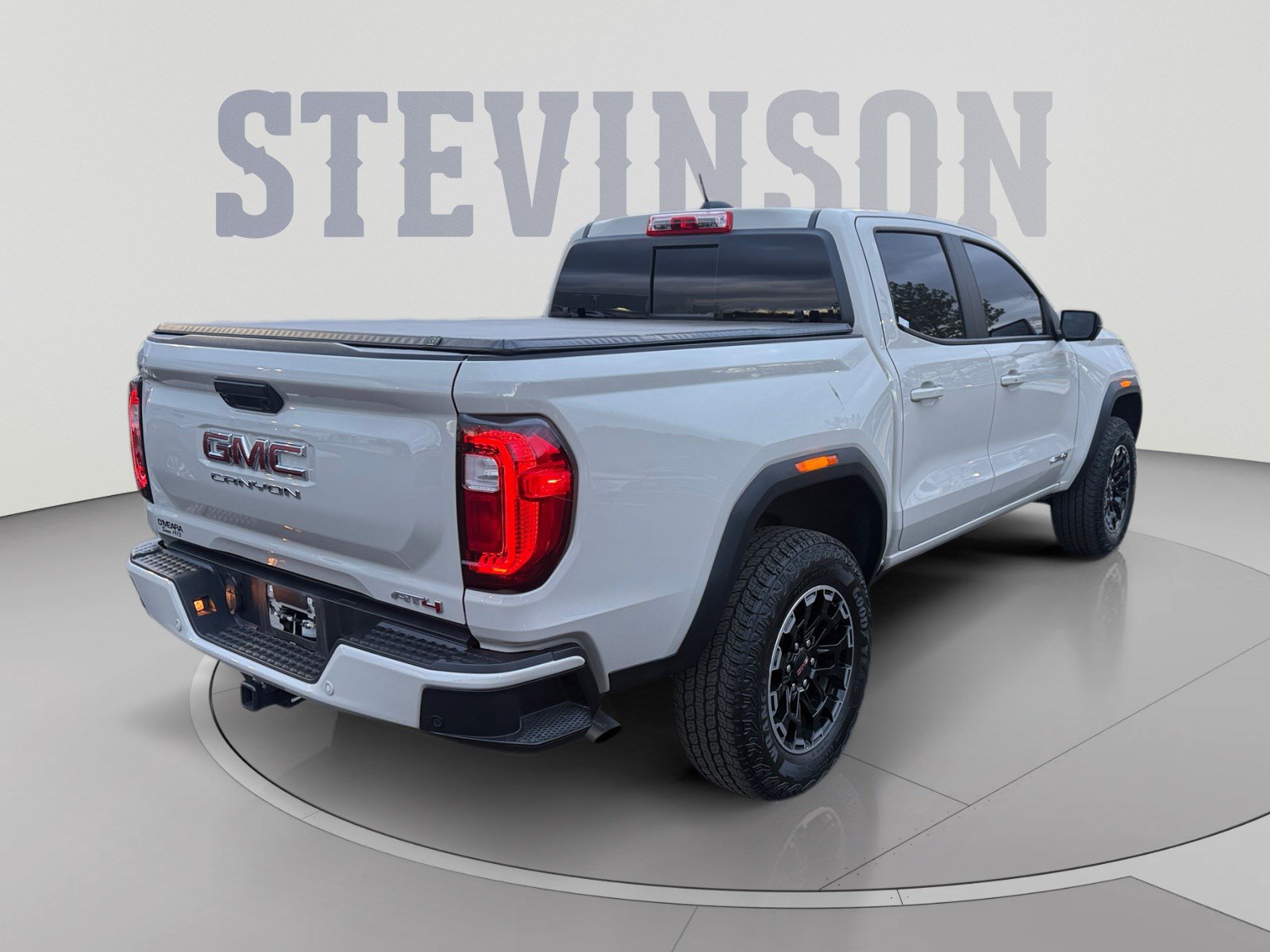 Used 2026 GMC Canyon AT4 w/ Technology Plus Package AWD/4WD image 5