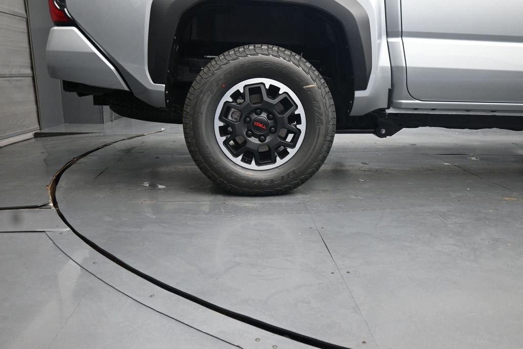Used 2026 Toyota Tacoma TRD Off-Road w/ TRD Off Road Upgrade Package AWD/4WD image 10