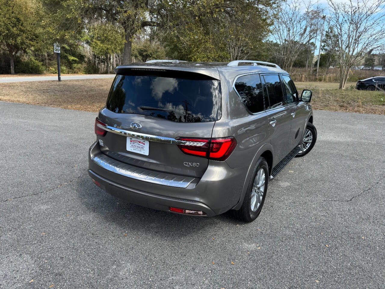 Used 2019 INFINITI QX80 Luxe image 6