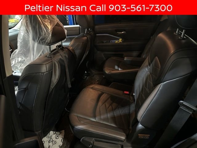 Certified 2024 Nissan Pathfinder Platinum FWD image 10
