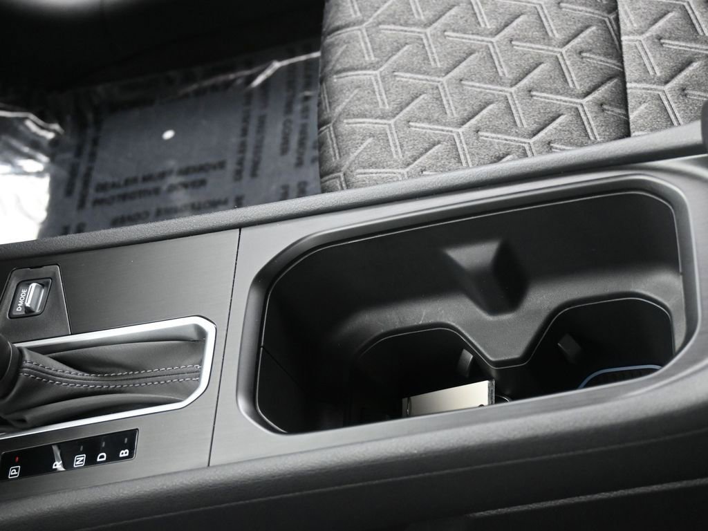 Used 2025 Nissan Kicks SV w/ Interior Electronics Package image 21