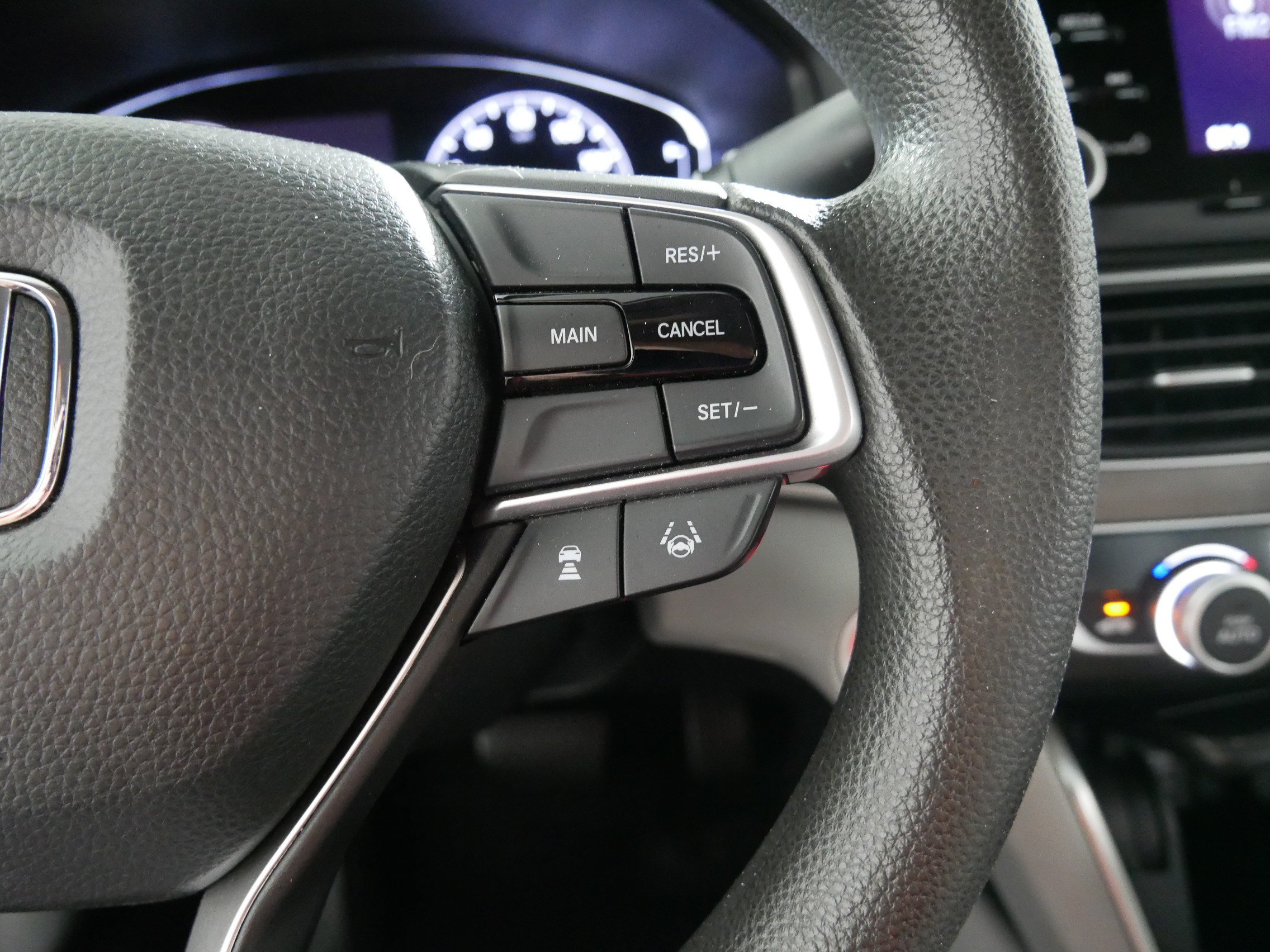 Used 2019 Honda Accord LX image 28