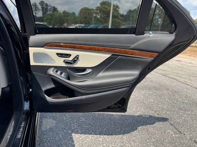 Used 2015 Mercedes-Benz S 550 Sedan image 12