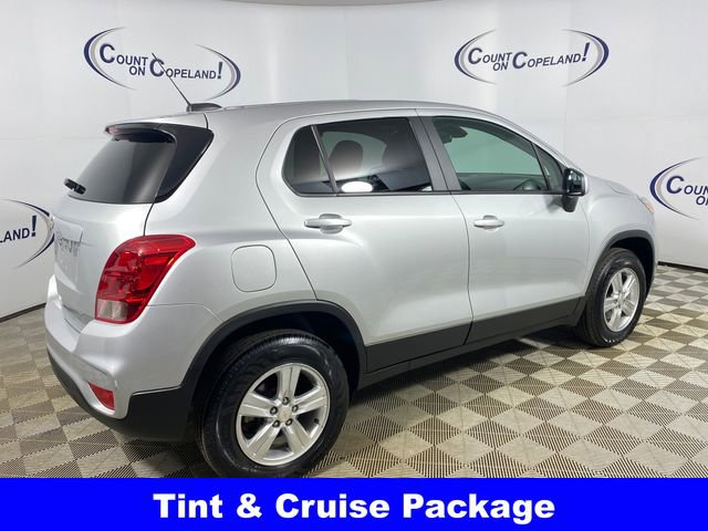 Certified 2022 Chevrolet Trax LS w/ Tint and Cruise Package image 8