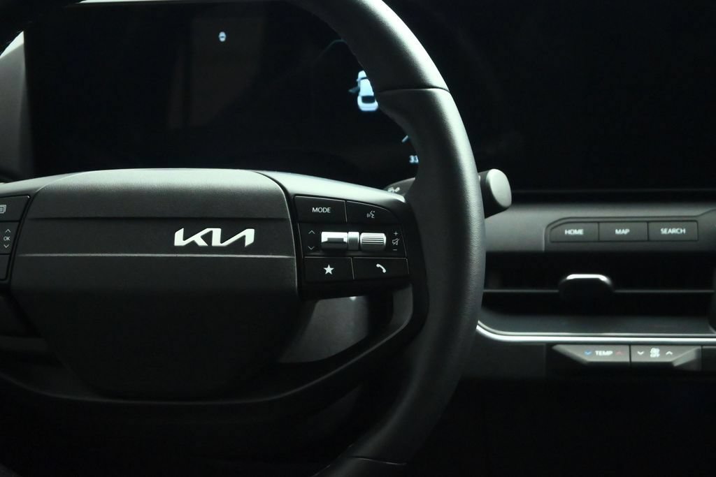 Certified 2025 Kia K4 EX FWD image 43