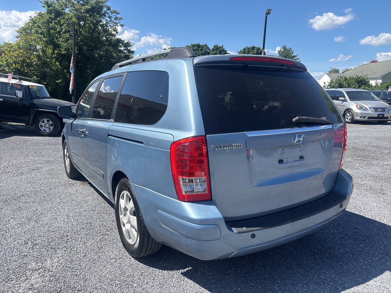 Used 2007 Hyundai Entourage Limited FWD image 9