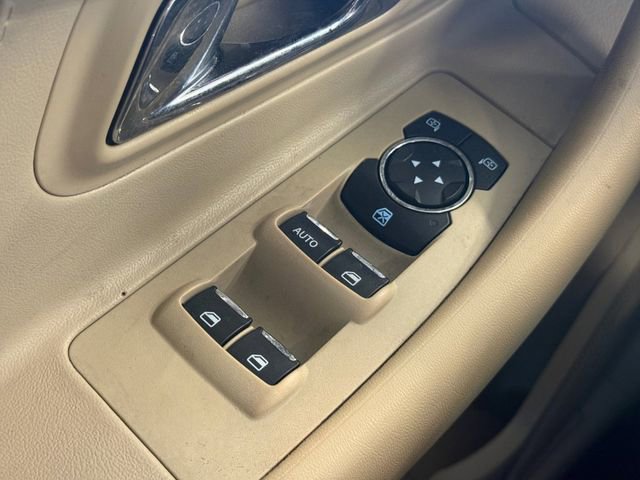 Used 2016 Ford Taurus SEL image 25