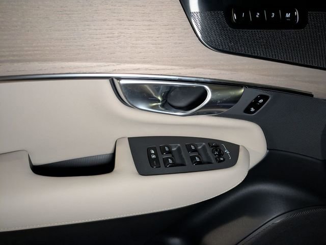 New 2026 Volvo XC90 T8 Ultra w/ Protection Package image 13