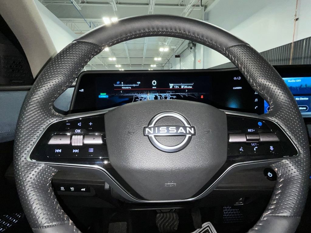 Used 2025 Nissan Ariya Platinum image 35