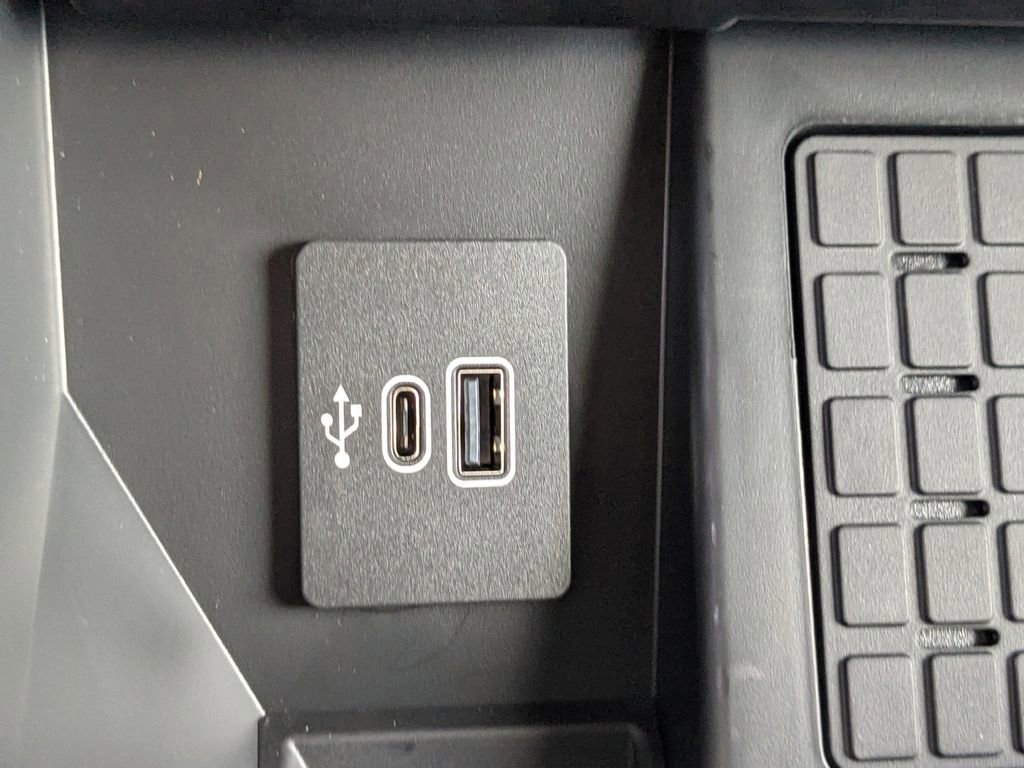 New 2025 Ford F150 Raptor image 30