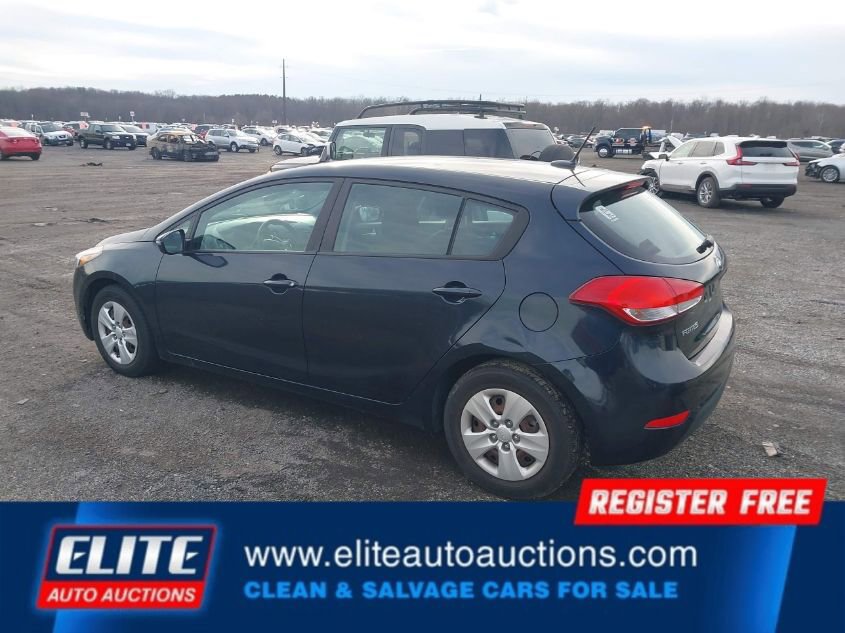 Used 2017 Kia Forte LX image 6