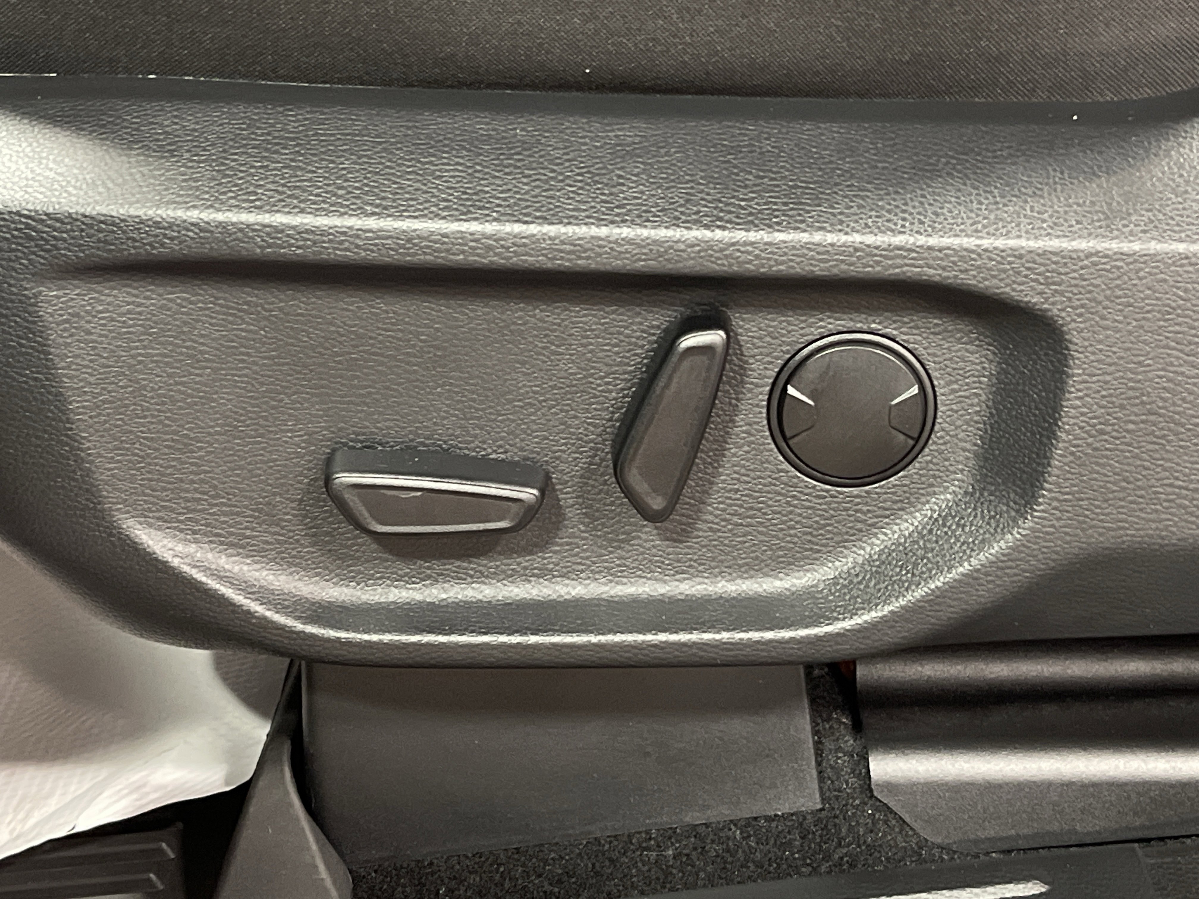 Used 2025 Ford Ranger XLT image 13