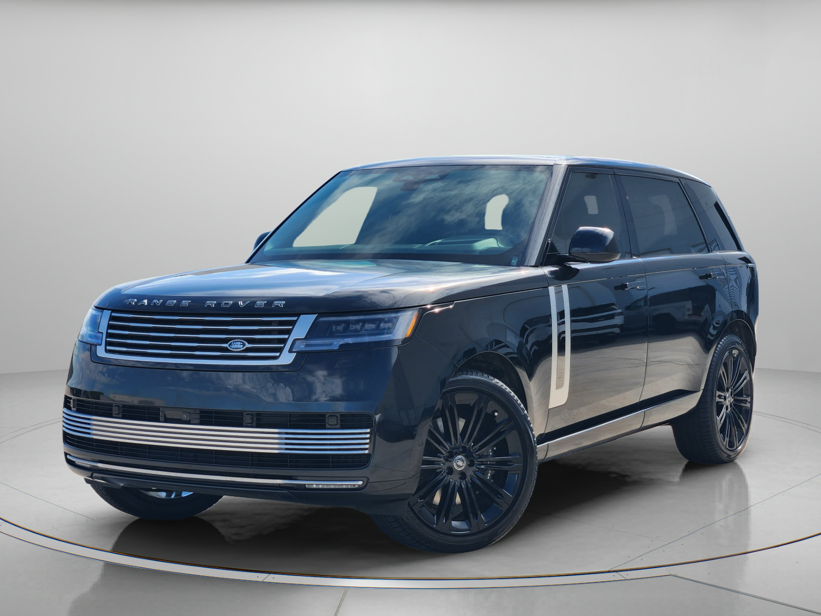 Certified 2024 Land Rover Range Rover SV AWD/4WD image 1