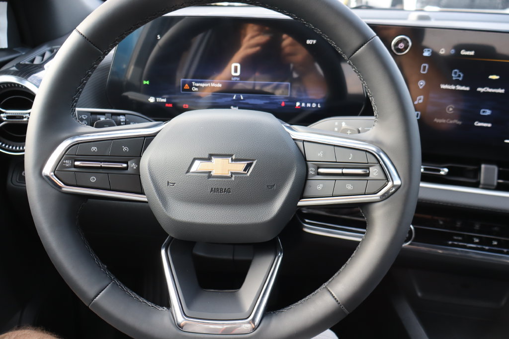 New 2027 Chevrolet Equinox LT FWD image 7
