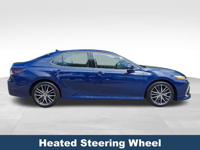 Used 2023 Toyota Camry XLE w/ Cold Weather Package FWD image 9